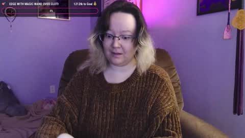 love_you_julia online show from 11-19-25, 08:42