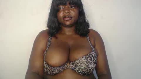 mila online show from 10-05-25, 07:34