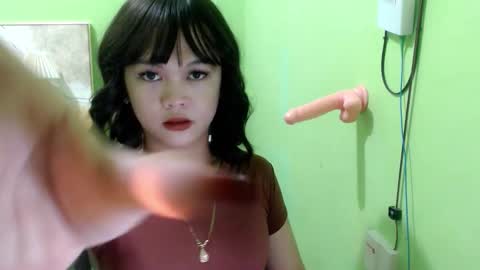 Snapshot of lovee_gelly chatting on 09-18-25, 05:31 Gelly online show from 09-18-25, 05:31