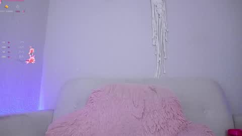 katalina   online show from 10-12-25, 05:06