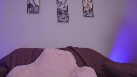 katalina   online show from 05-22-26, 03:24