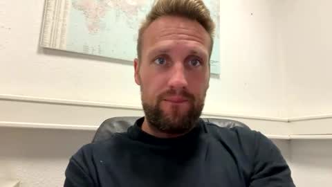 Snapshot of lovefuesse chatting on 09-17-25, 07:43 lovefuesse online show from 09-17-25, 07:43