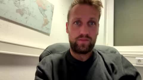 Snapshot of lovefuesse chatting on 11-11-25, 08:58 lovefuesse online show from 11-11-25, 08:58