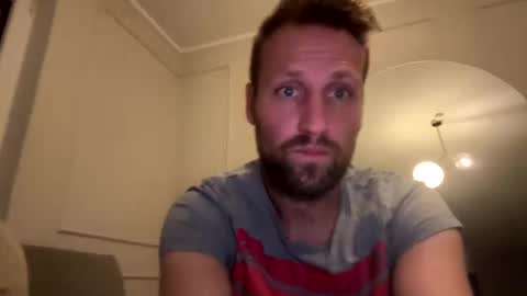 Snapshot of lovefuesse chatting on 11-12-25, 04:18 lovefuesse online show from 11-12-25, 04:18