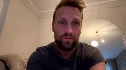 Snapshot of lovefuesse chatting on 11-14-25, 07:18 lovefuesse online show from 11-14-25, 07:18