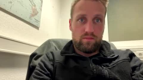 Snapshot of lovefuesse chatting on 01-14-26, 09:04 lovefuesse online show from 01-14-26, 09:04