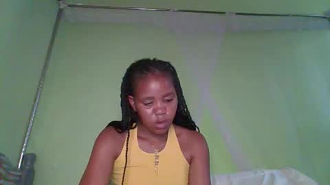 Snapshot of lovegal335 chatting on 04-11-26, 07:45 lovegal335 online show from 04-11-26, 07:45