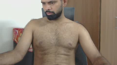 Snapshot of lovehairyindian chatting on 07-18-26, 12:31 Indian hairy online show from 07-18-26, 12:31