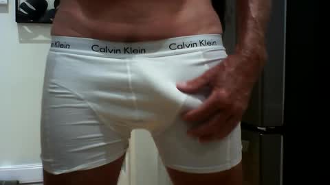 lovehairyone online show from 09-08-25, 04:06