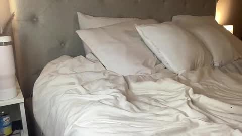 Snapshot of loveivyy chatting on 02-18-25, 08:36 just Ivy D online show from 02-18-25, 08:36