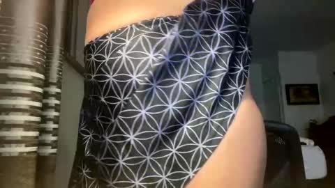 Amber online show from 12-23-24, 01:29