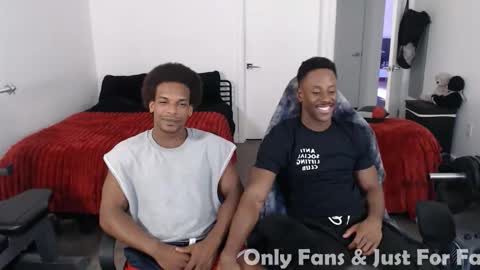 loveleexd21 online show from 04-18-26, 06:34