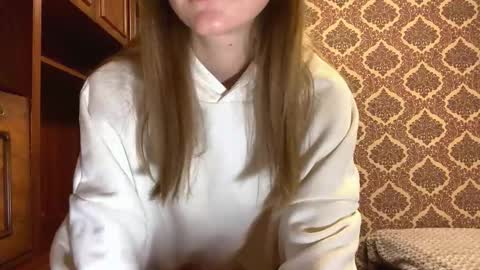 Snapshot of lovelladeboer chatting on 11-09-25, 06:12 Ella online show from 11-09-25, 06:12