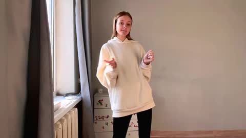 Snapshot of lovelladeboer chatting on 11-17-25, 06:08 Ella online show from 11-17-25, 06:08