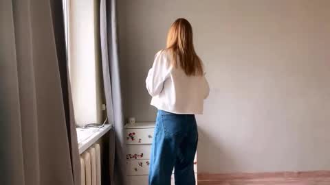 Snapshot of lovelladeboer chatting on 11-18-25, 06:07 Ella online show from 11-18-25, 06:07