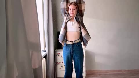 Snapshot of lovelladeboer chatting on 12-20-25, 07:15 Ella online show from 12-20-25, 07:15