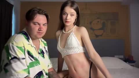 Mileena and Oliver online show from 03-03-25, 09:44