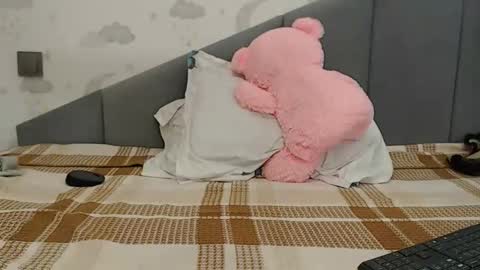 lovellykitty online show from 09-17-25, 06:48