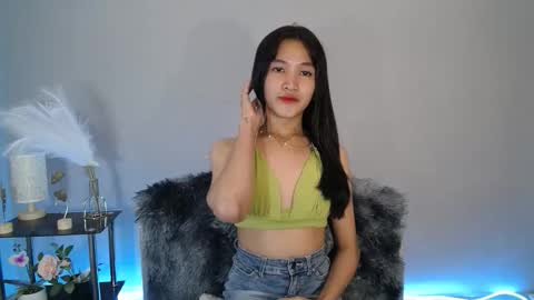 BELLA online show from 05-11-26, 09:34