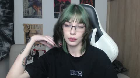 Cassie online show from 01-11-25, 02:41