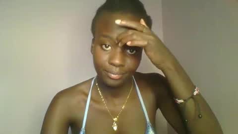 Snapshot of lovely_choco chatting on 10-01-25, 08:37 Choco online show from 10-01-25, 08:37