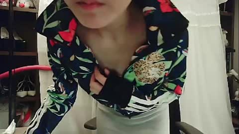 DANA KIM online show from 01-10-25, 03:48