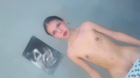 Snapshot of lovely_darlingx chatting on 07-08-26, 11:31 Precious . online show from 07-08-26, 11:31