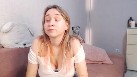 Lovely Hayley online show from 12-01-25, 10:15