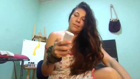 Snapshot of lovely_maia chatting on 06-11-26, 12:14 Maya online show from 06-11-26, 12:14