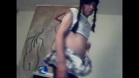 Snapshot of lovely_me165244 chatting on 11-21-25, 08:51 mooie man online show from 11-21-25, 08:51