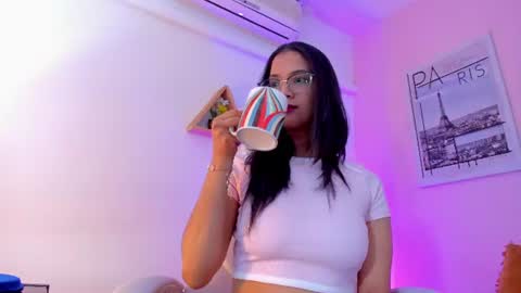 Olivia online show from 07-04-26, 12:11