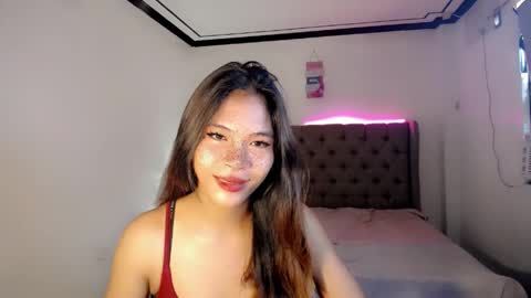 Snapshot of lovely_oliviax chatting on 06-02-26, 02:35 KATE online show from 06-02-26, 02:35