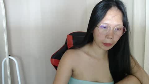 Snapshot of lovely_pinayxxx chatting on 07-15-26, 12:10 lovely_pinayxxx online show from 07-15-26, 12:10