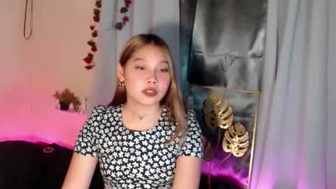 Snapshot of lovely_sandyy chatting on 02-24-26, 02:26 sandy online show from 02-24-26, 02:26