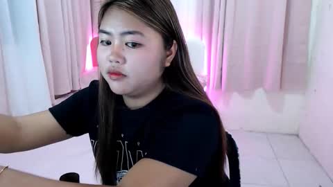 lovely_shine online show from 01-17-26, 06:11