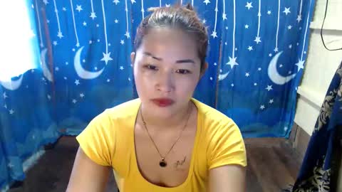 Snapshot of lovely_singlemom chatting on 11-27-25, 03:19 ask me dear online show from 11-27-25, 03:19