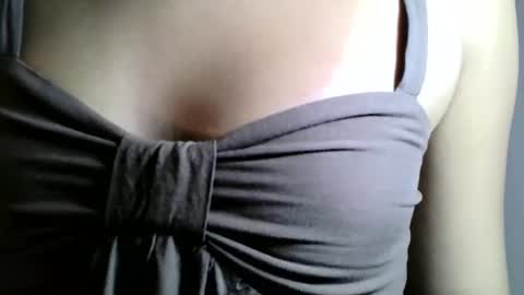 Snapshot of lovely_yvoneslutty chatting on 09-16-25, 02:51 lovely_yvoneslutty online show from 09-16-25, 02:51