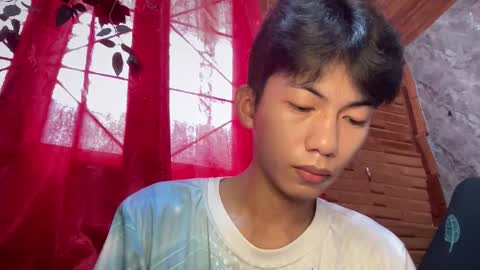 Snapshot of lovelyboy_jm chatting on 05-13-26, 01:36 lovelyboy_jm online show from 05-13-26, 01:36