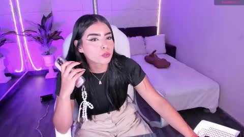 Lovely online show from 12-22-25, 05:10