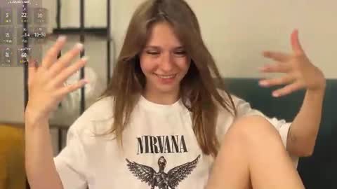Snapshot of lovelykatea chatting on 07-09-26, 01:37 Kate only online show from 07-09-26, 01:37