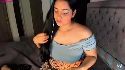 Snapshot of lovelykendall chatting on 10-30-25, 12:50 Kendall online show from 10-30-25, 12:50