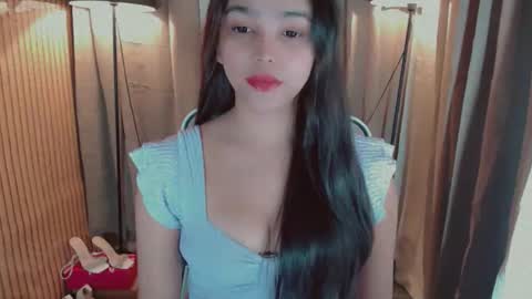 Snapshot of lovelylaiza chatting on 01-10-26, 06:42 Cutie Laiza online show from 01-10-26, 06:42