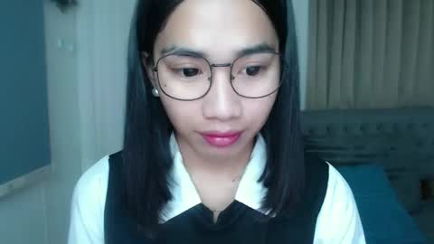 lovelymae18 online show from 03-30-26, 12:00