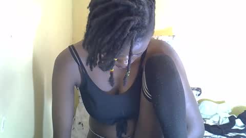 lovelymee2 online show from 11-25-25, 09:42