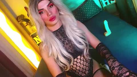 lovelymiss_shyna11 online show from 05-29-26, 03:10