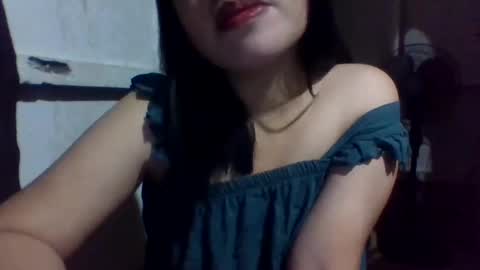 Snapshot of lovelymocha27 chatting on 03-05-25, 12:33 lovelymocha27s online show from 03-05-25, 12:33