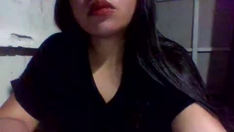 Snapshot of lovelymocha27 chatting on 10-22-25, 03:01 lovelymocha27s online show from 10-22-25, 03:01