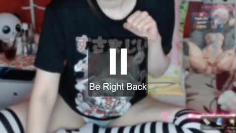 Snapshot of lovelynekochan chatting on 12-09-24, 12:34 Lisa Cherry online show from 12-09-24, 12:34