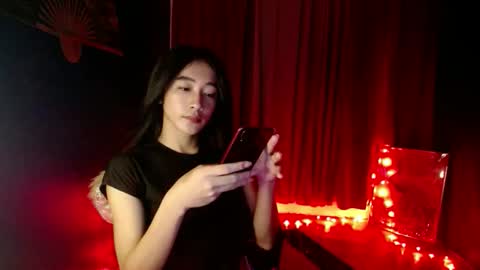 lovelypetite143 online show from 04-05-26, 05:26