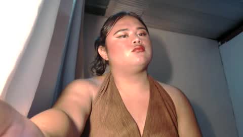 Snapshot of lovelypinaychubsx chatting on 12-27-24, 06:42 lovely online show from 12-27-24, 06:42